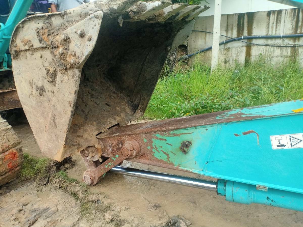 รถแบคโฮ มือสอง รุ่น SK200-8 SUPER YN12