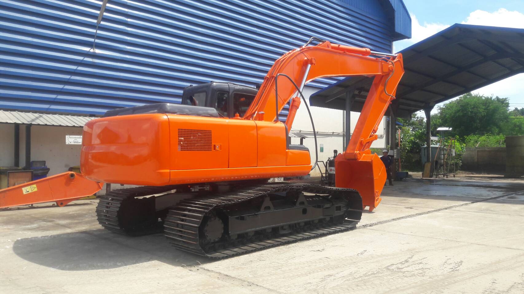 รถแบคโฮ มือสอง รุ่น ZX200