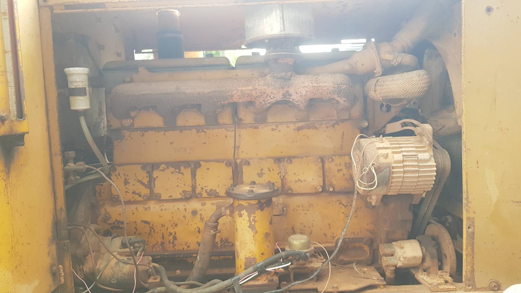 ขายรถเกรด MITSUBICHI LG2H ขายรถเกรด MITSUBICHI LG2H