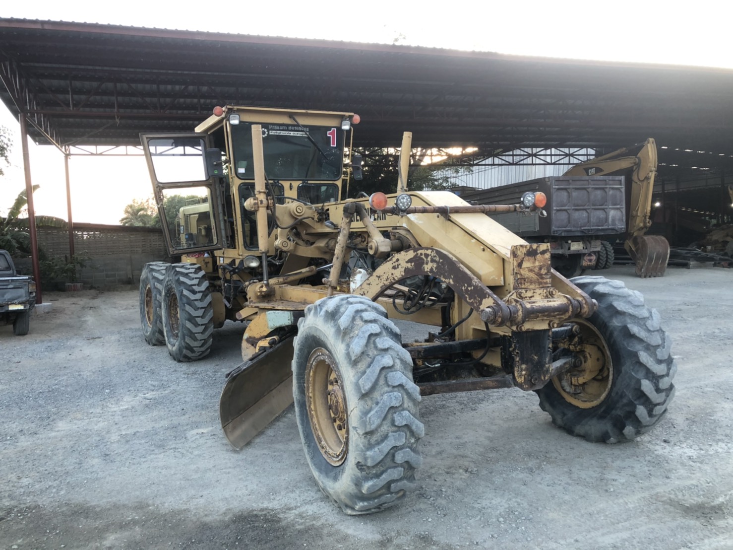 ขายรถเกรด CAT140G 72V13xxx เครื่อง 8Z