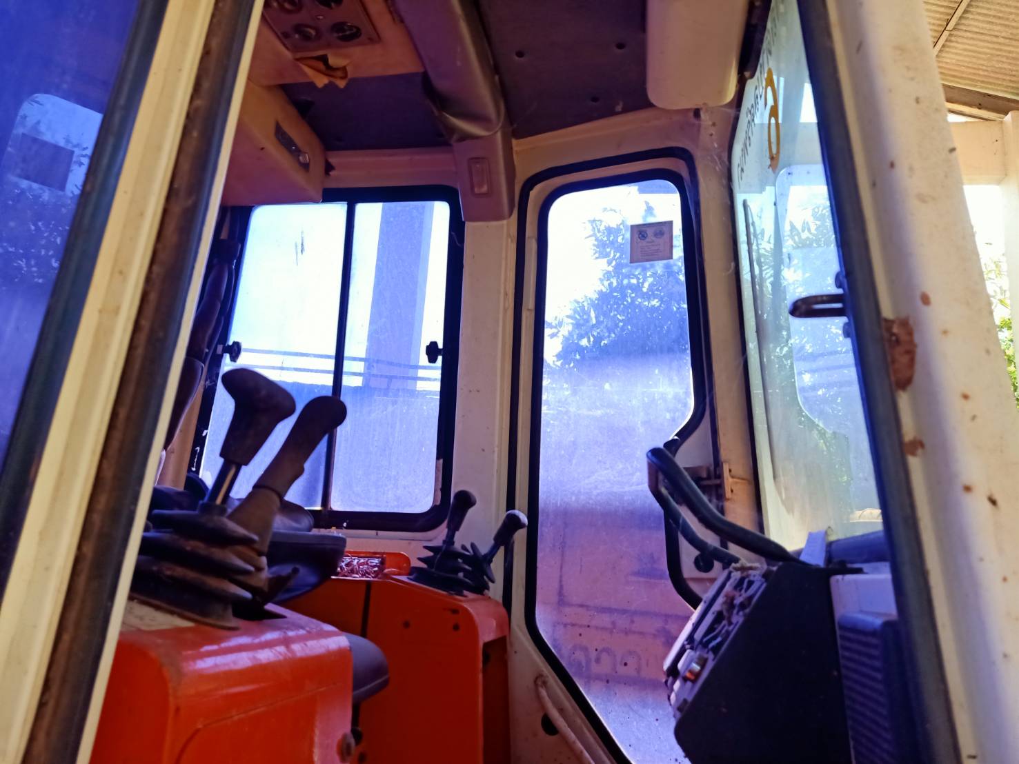 ขายรถแทรกเตอร์ DAEWOO