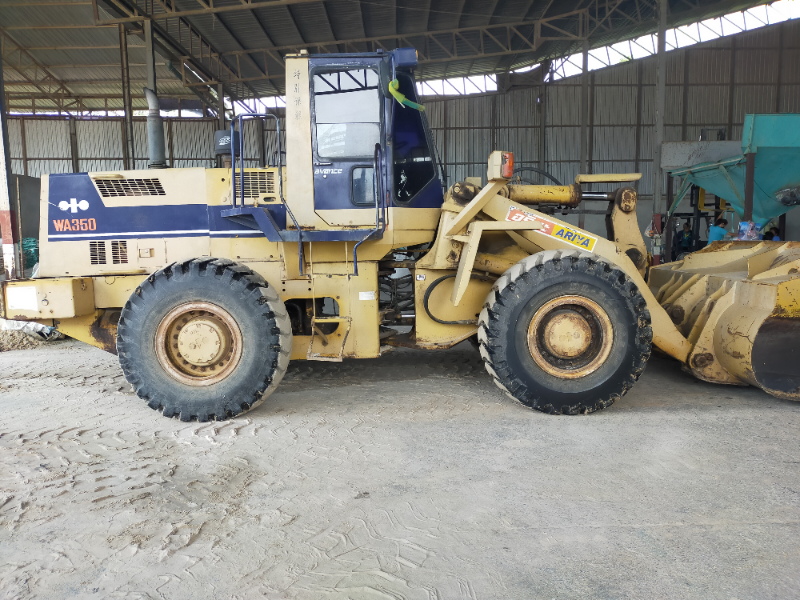 ขายรถตักล้อยางยี่ห้อโคมัตสุ wa 350