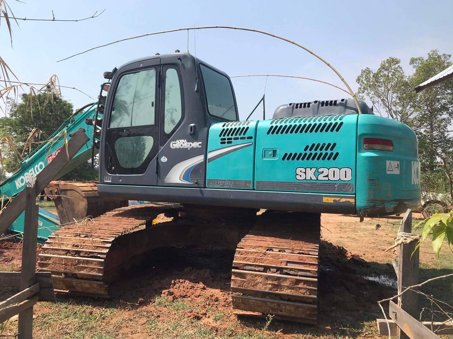 ขายรถแบคโฮ KOBELCO MARK8 YN12SUPER