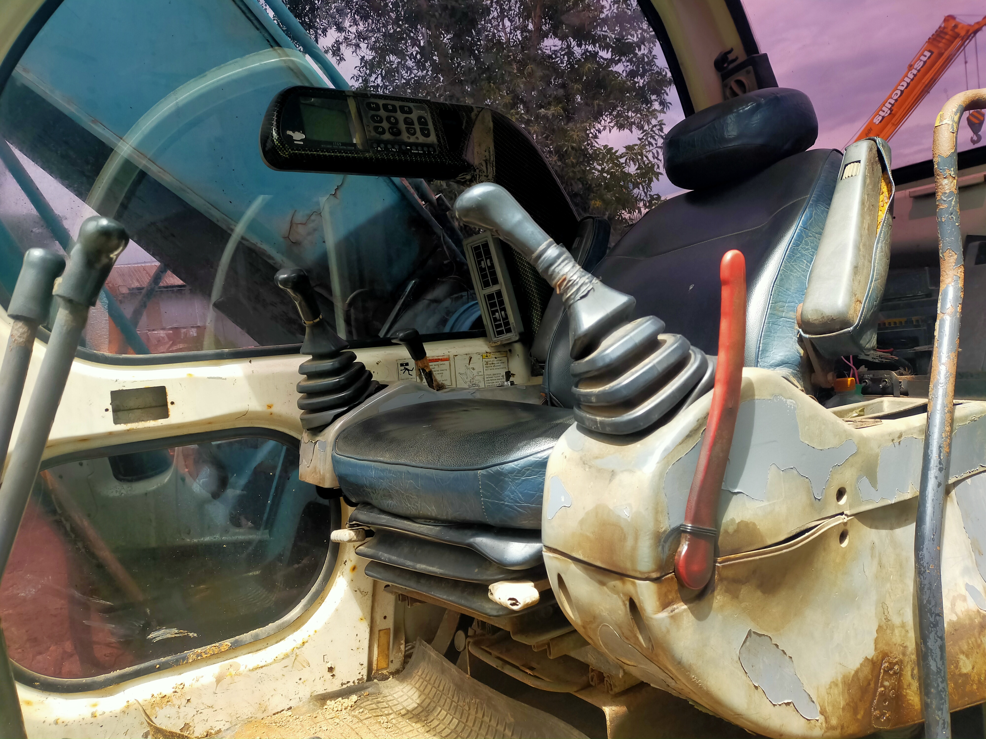 ขายรถ รถแบคโฮ KOBELCO SK220-5