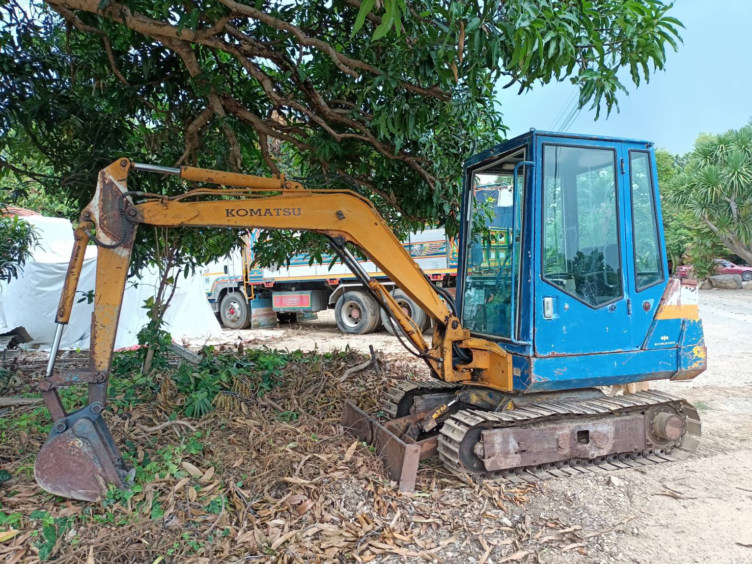 ขายรถแบคโฮ KOMATSU PC40-6