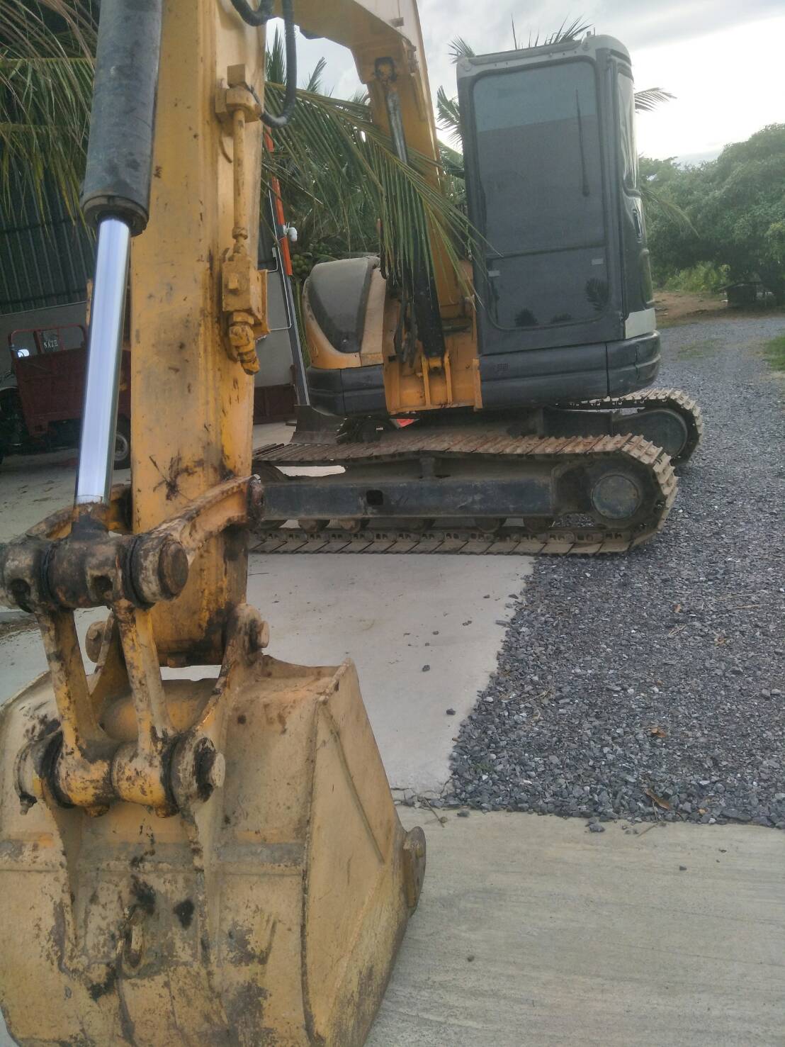 ขายรถแบคโฮ KOMATSU PC75U