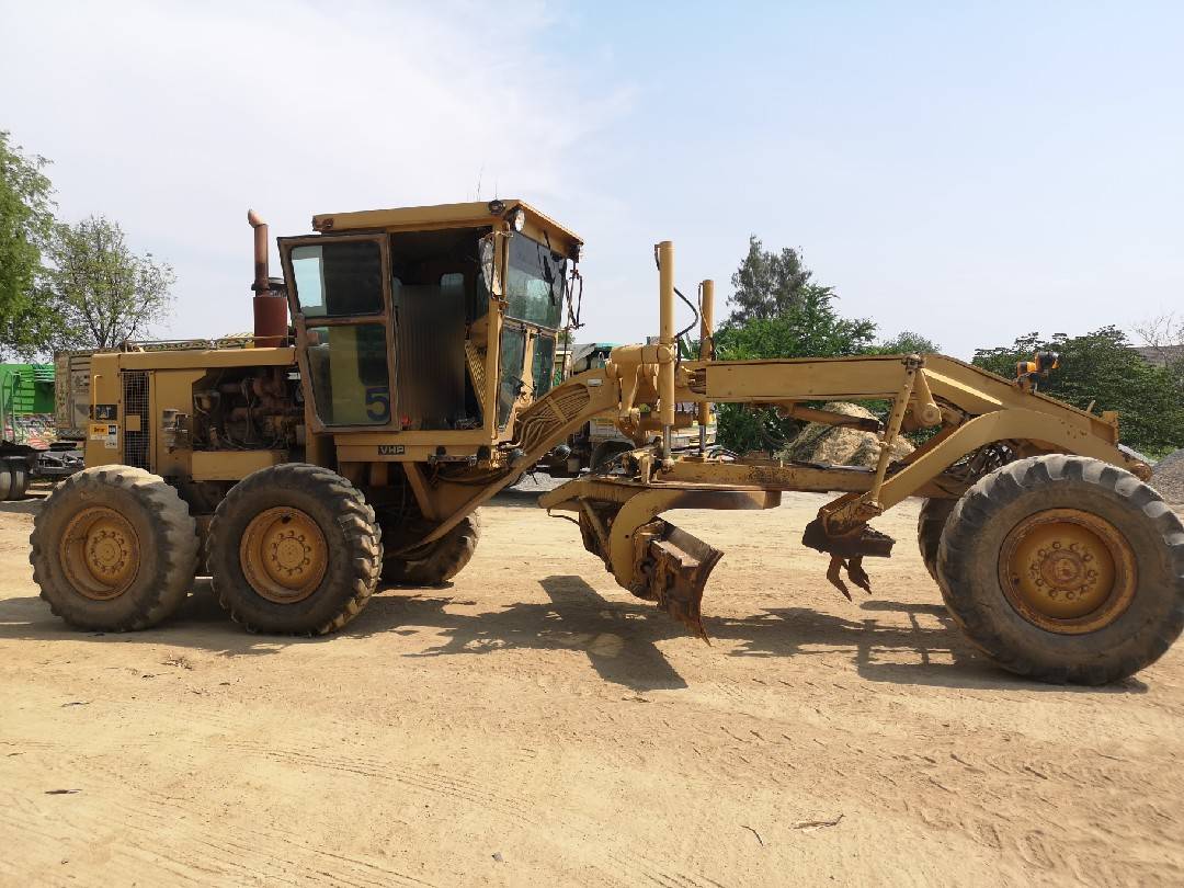 ขายรถเกรด CAT104G5MD เครื่อง8TD ขายรถเกรด CAT104G5MD เครื่อง8TD