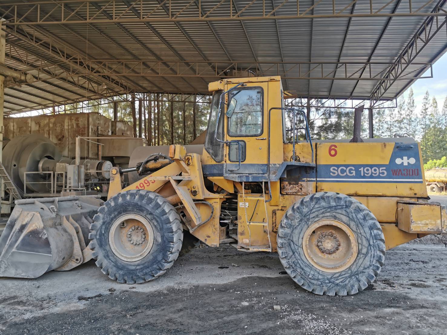 ขายรถตัก KOMATSU WA300-1 เอกสารทะเบียน