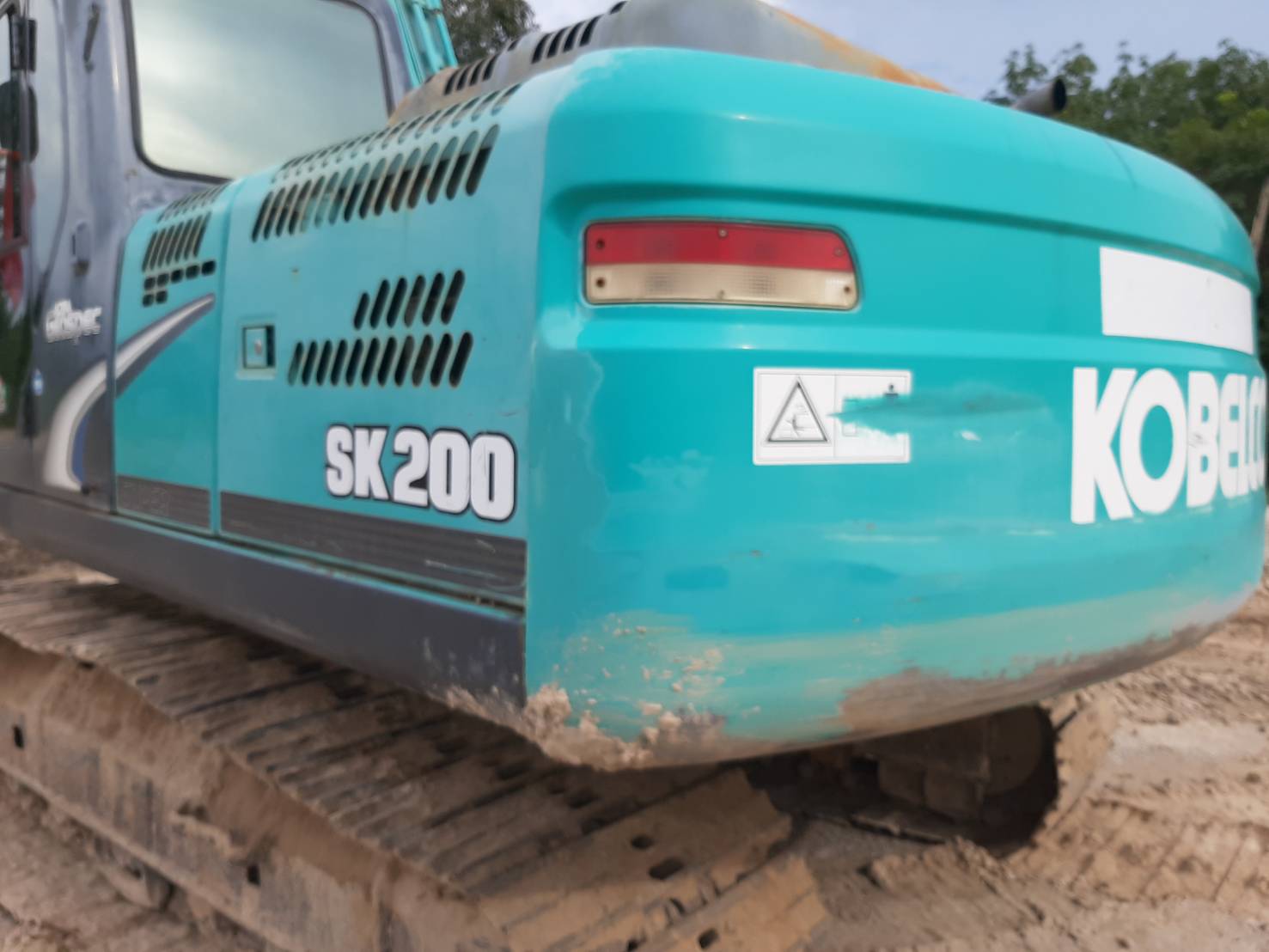 ขายรถแบคโฮ KOBELCO SK200-8 SUPER ขายรถแบคโฮ KOBELCO SK200-8 SUPER