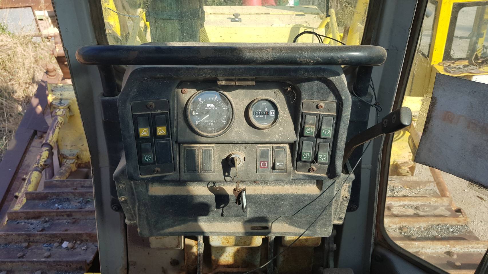 ขายรถแทรกเตอร์ HITACHA D7 เอกสารทะเบียน