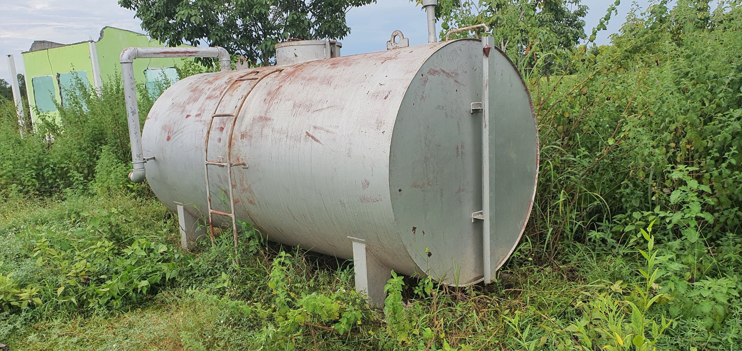 ขายถังน้ำมัน 5,000ลิตรสภาพพร้อมใช้