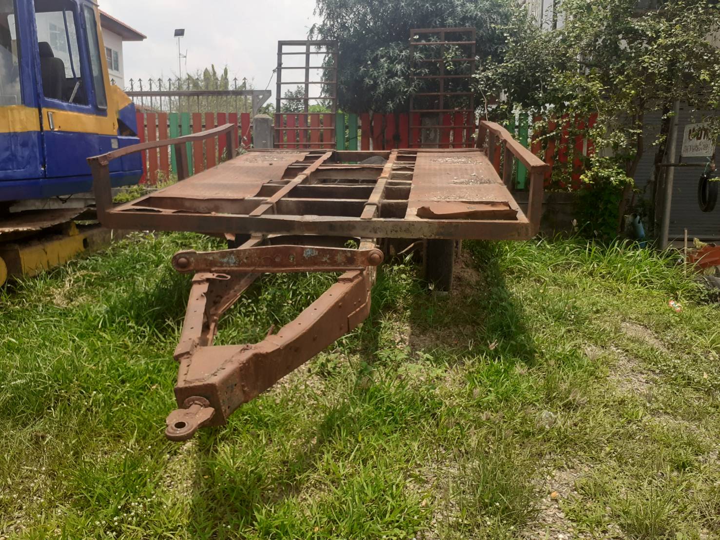 ขายรถแบคโฮ พร้อมซาลี่ลากKOMATSU PC60-5 พร้องซาลี่ลาก