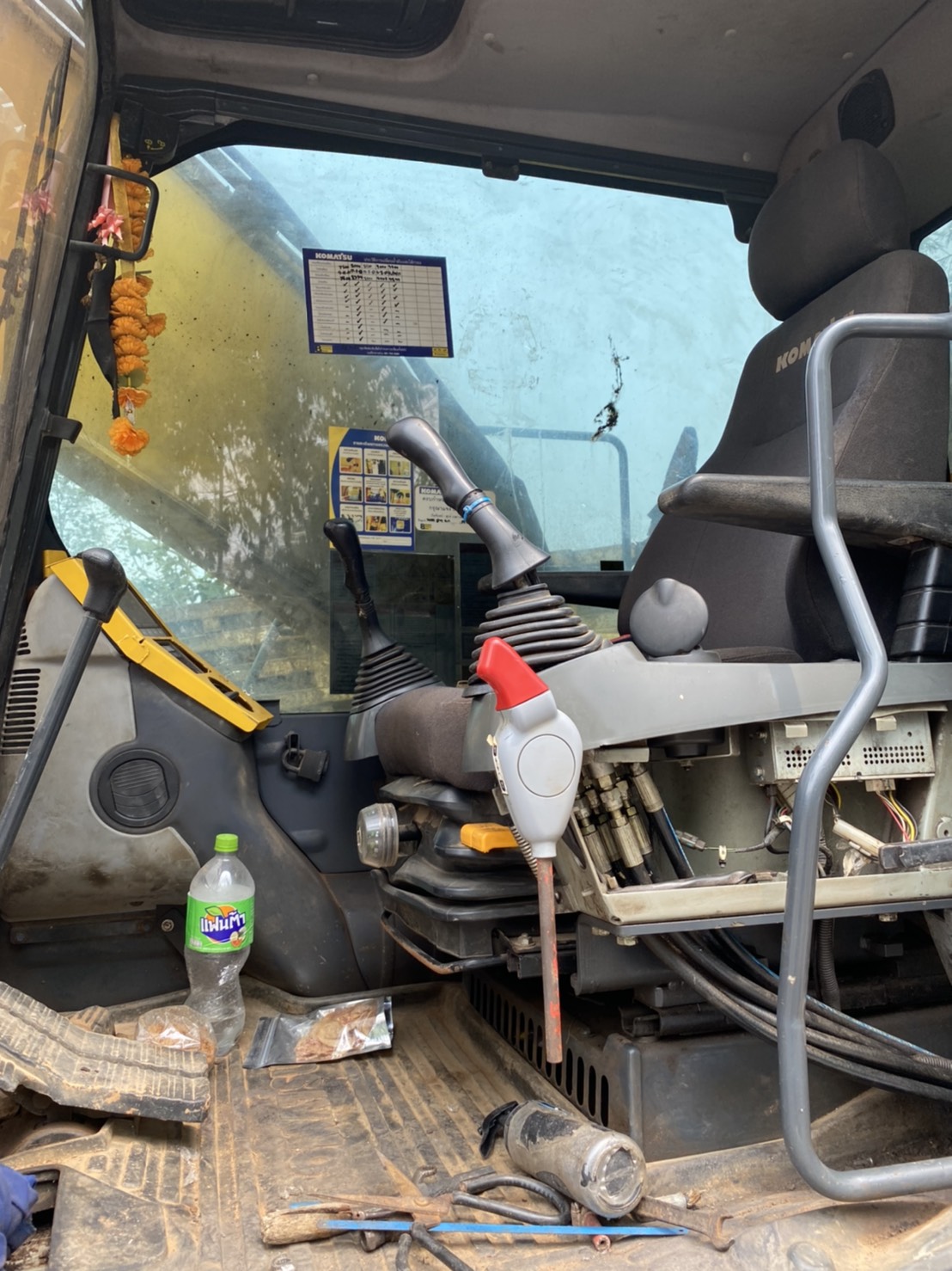 ขาย KOMATSU PC200-8MO