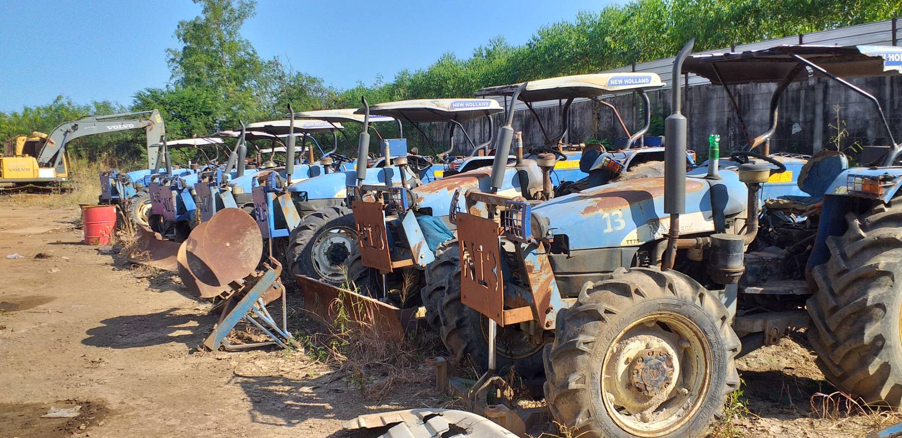 ขายรถไถ ford  New Holland