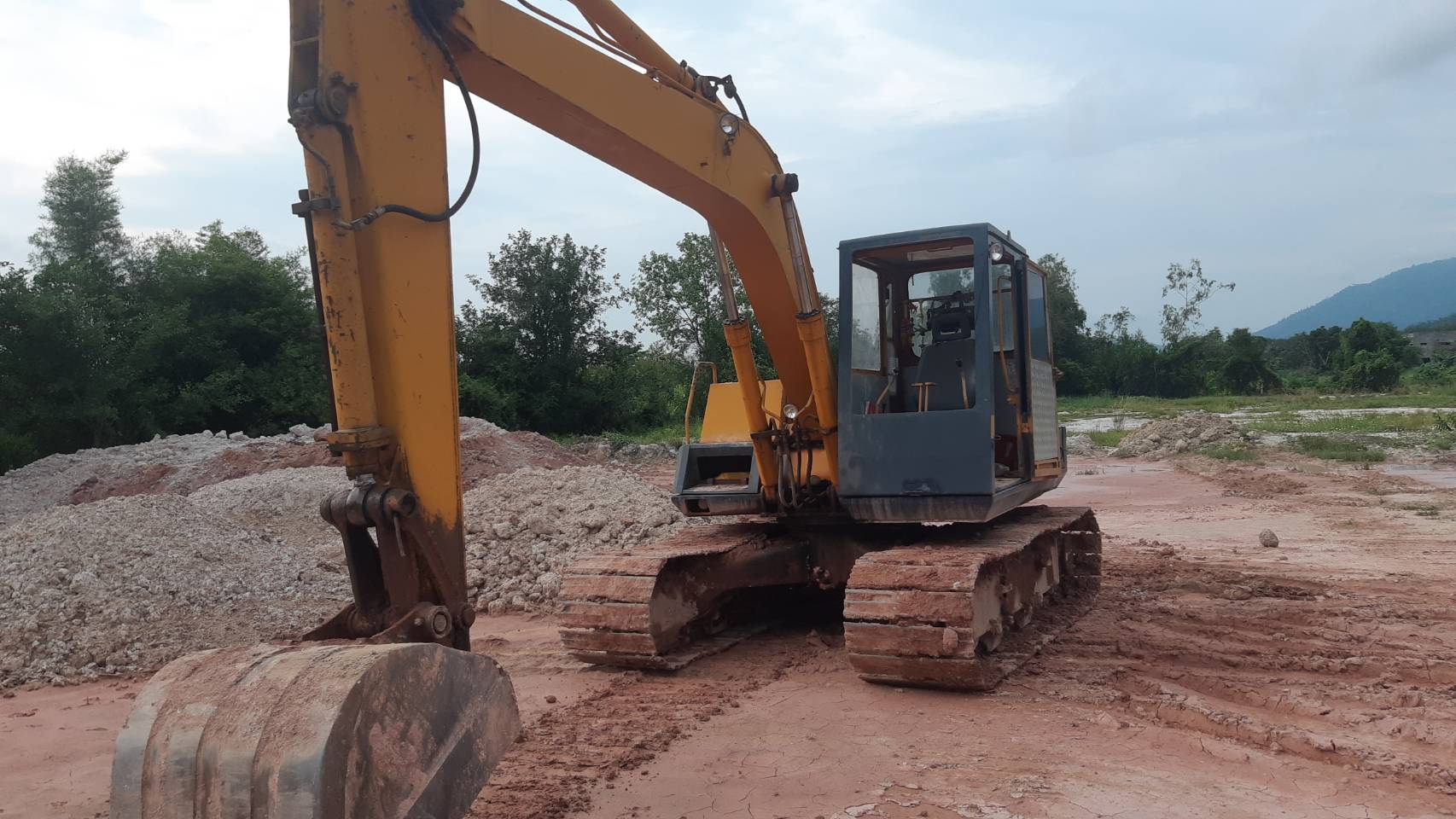 ขายรถแบคโฮ KOMATSU PC120-3