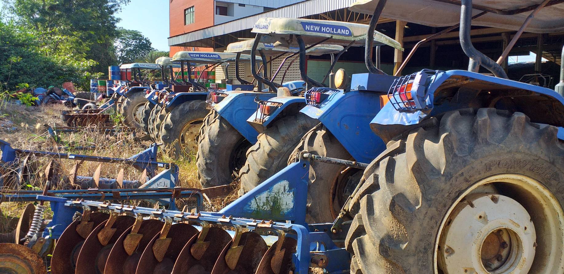 ขายรถไถ ford  New Holland