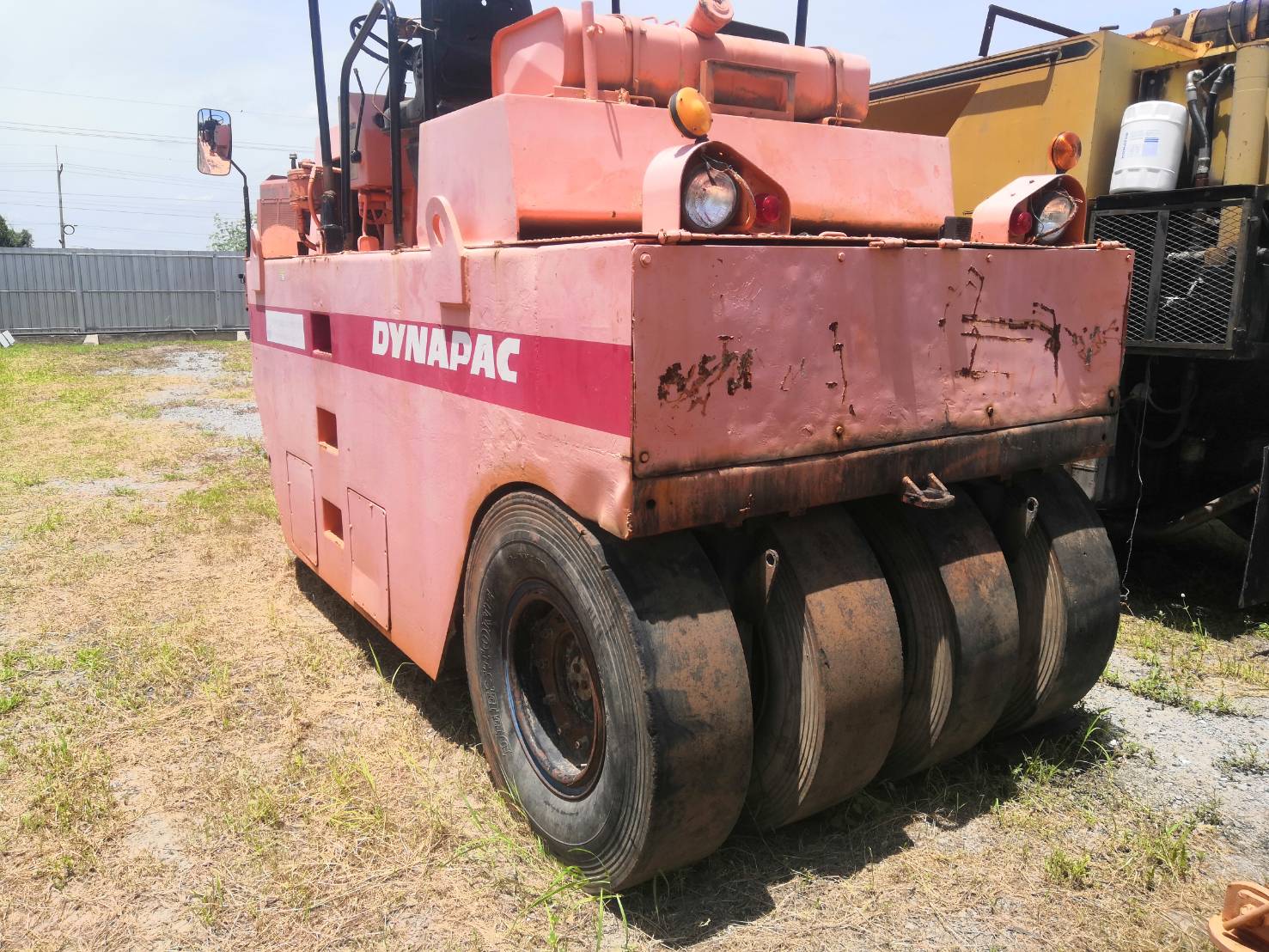 ขายรถบด 7 ล้อ DYNAPAC เอกสารทะเบียน