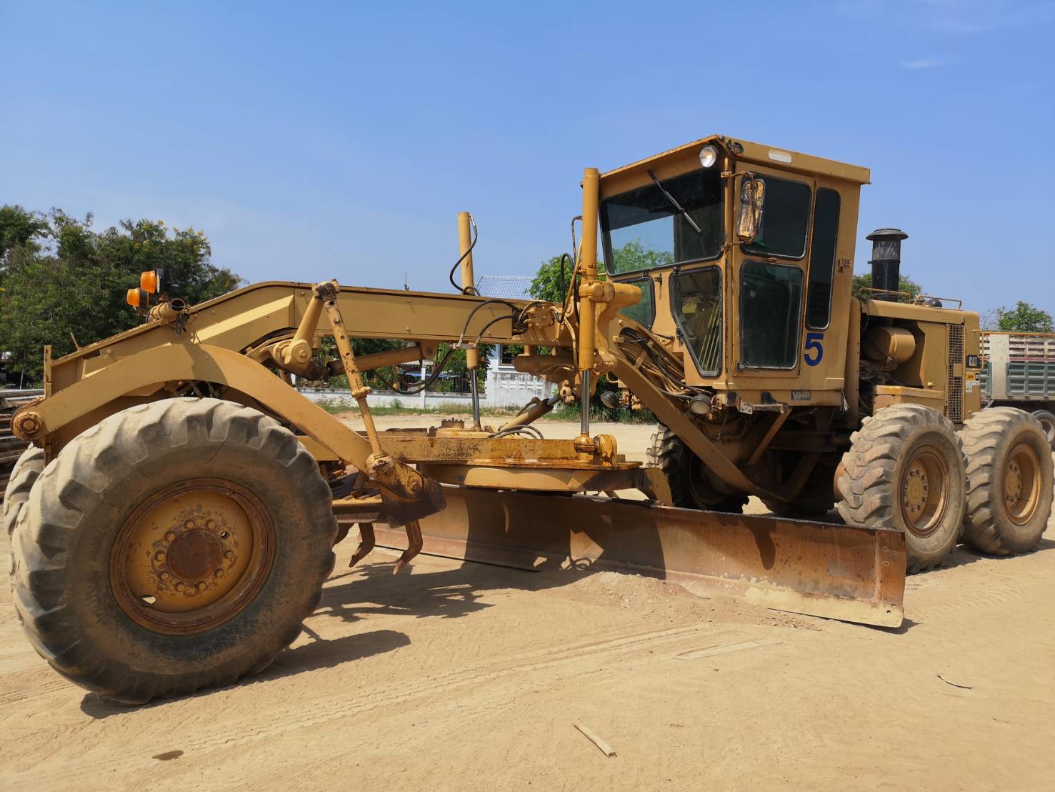 ขายรถเกรด CAT104G5MD เครื่อง8TD ขายรถเกรด CAT104G5MD เครื่อง8TD