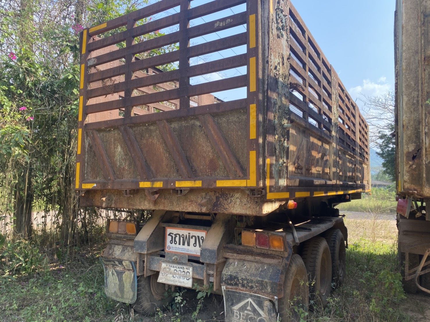 ขายหางเซมิดั้มสามมิตร 3 เพลาแท้จดทะเบียนปี 50