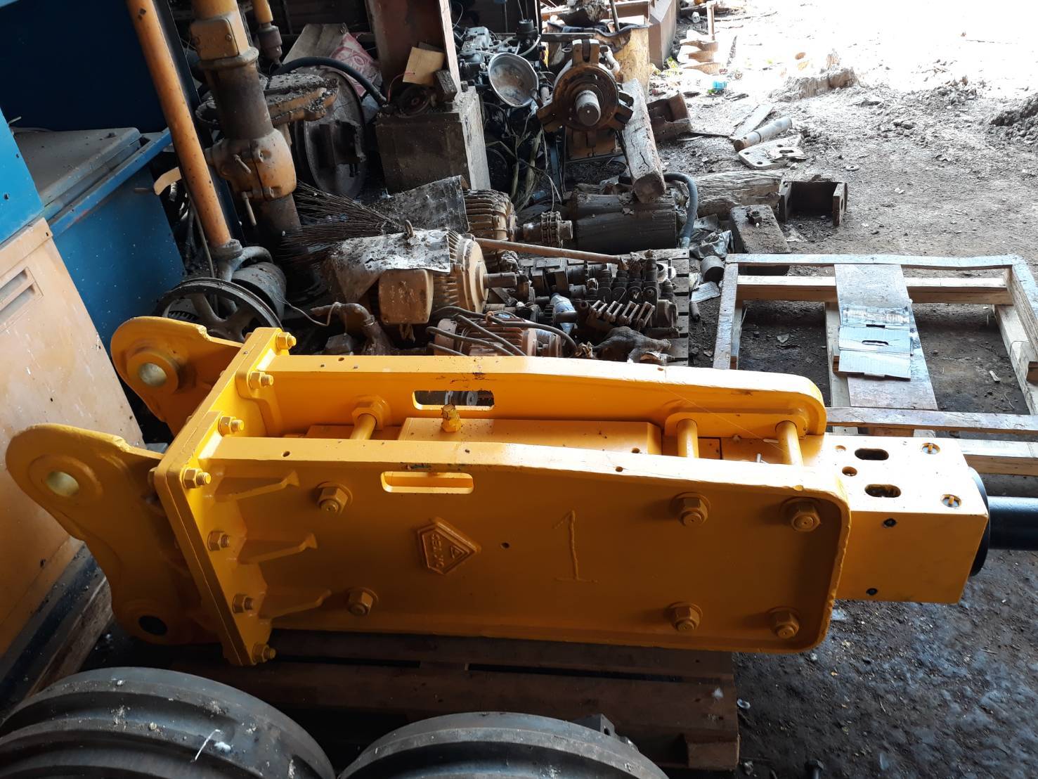 ขายหัวเจาะใส่รถแบคโฮรุ่น 120