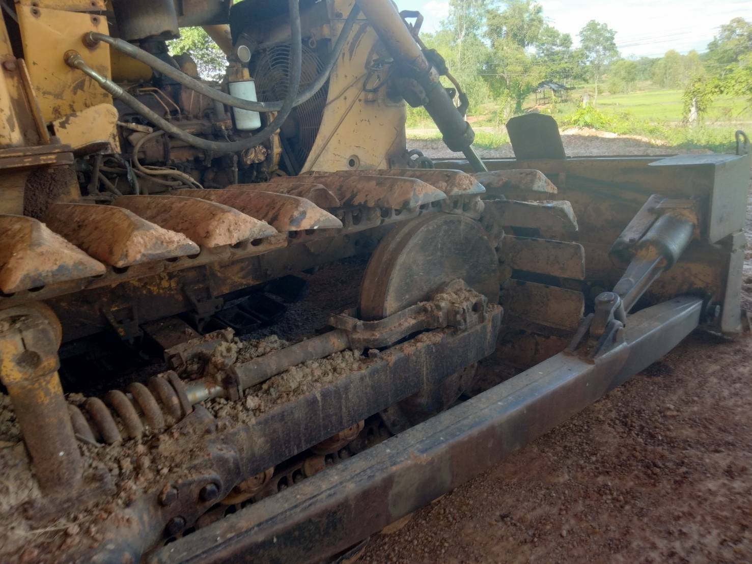 ขายรถแทรกเตอร์ CAT D4E ตีนเป็ดเกียร์ตัด