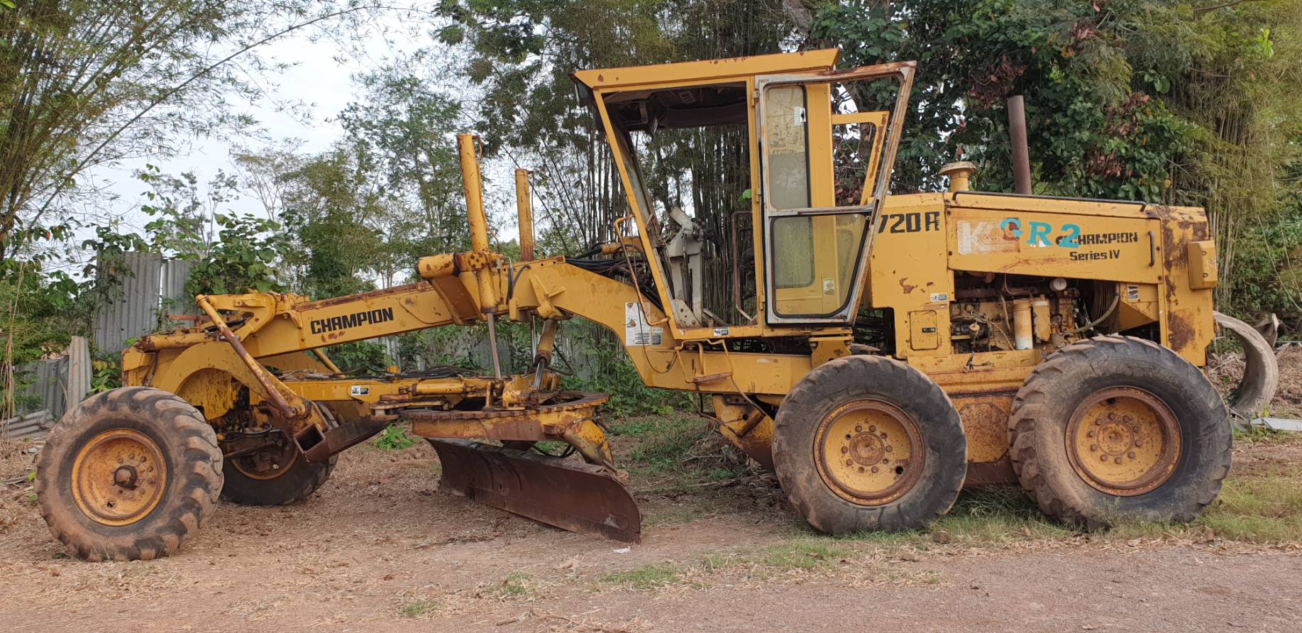 ขายรถเกรด CHAMPION 720A-5เอกสารทะเบียน