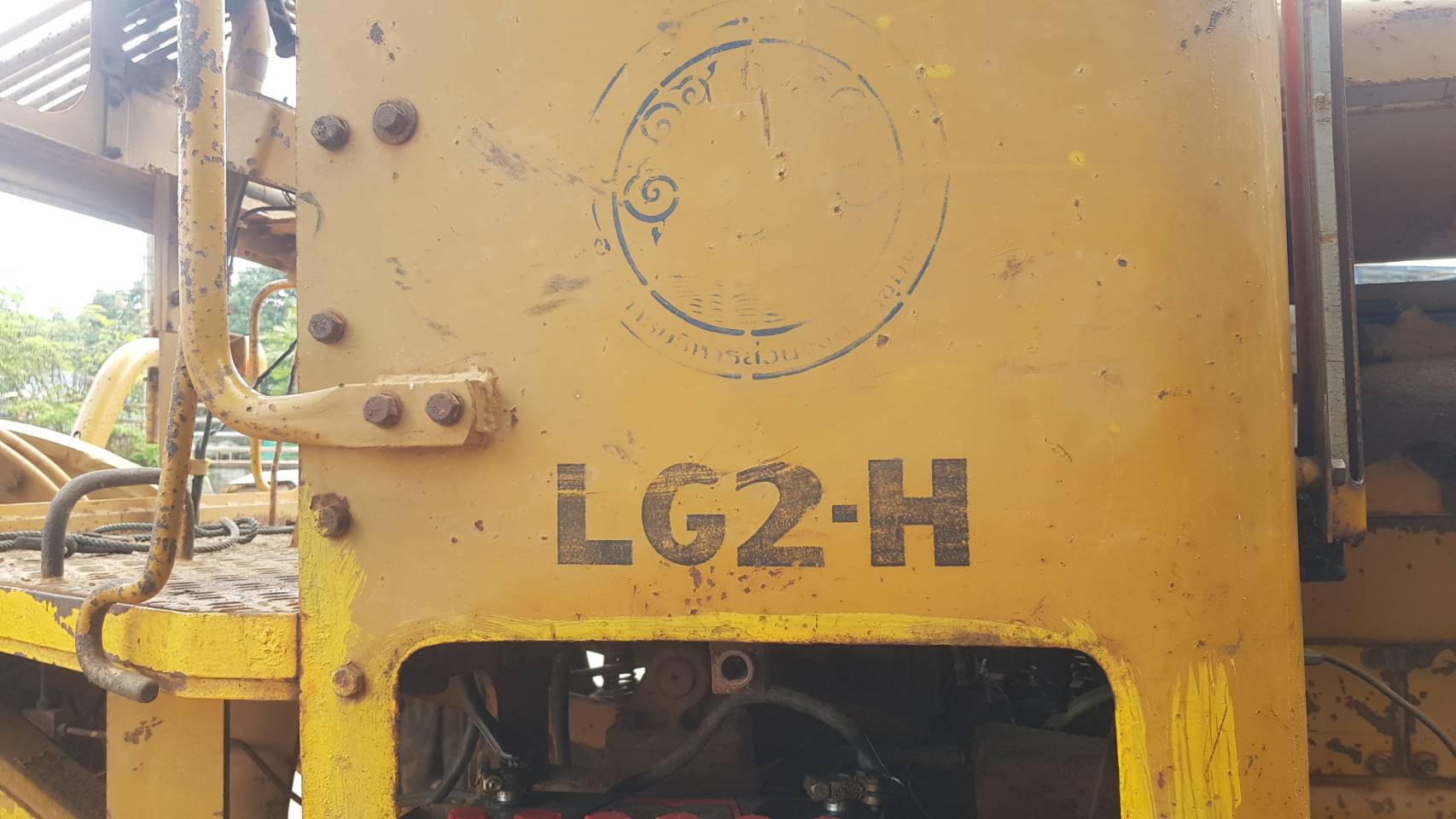 ขายรถเกรด MITSUBICHI LG2H ขายรถเกรด MITSUBICHI LG2H