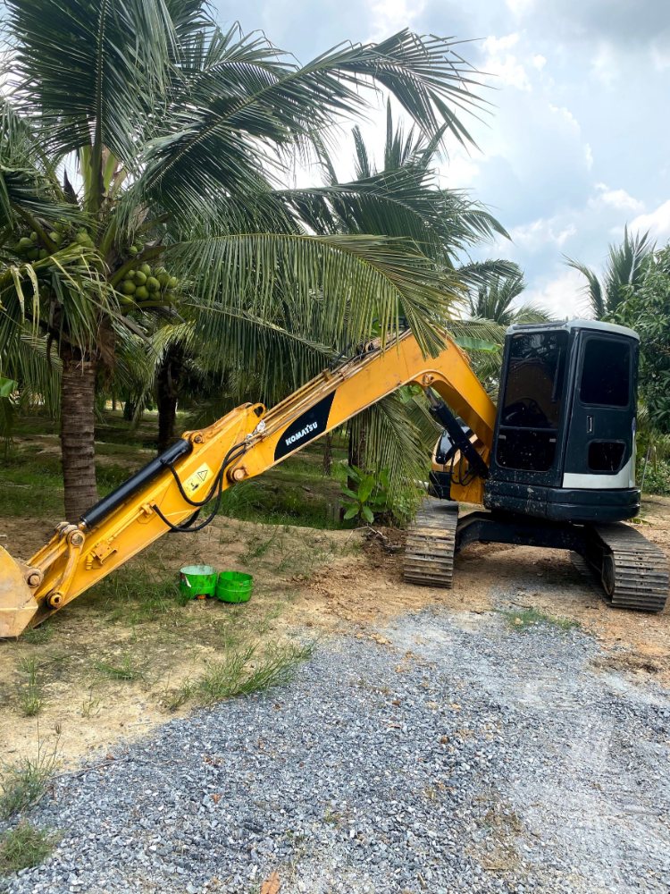 ขายรถแบคโฮ KOMATSU PC75U