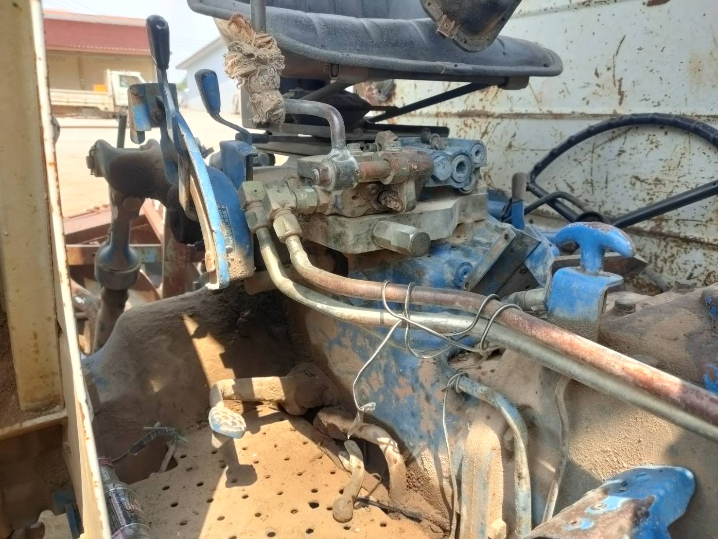 ขายรถไถ ford 6610 สองเพลา