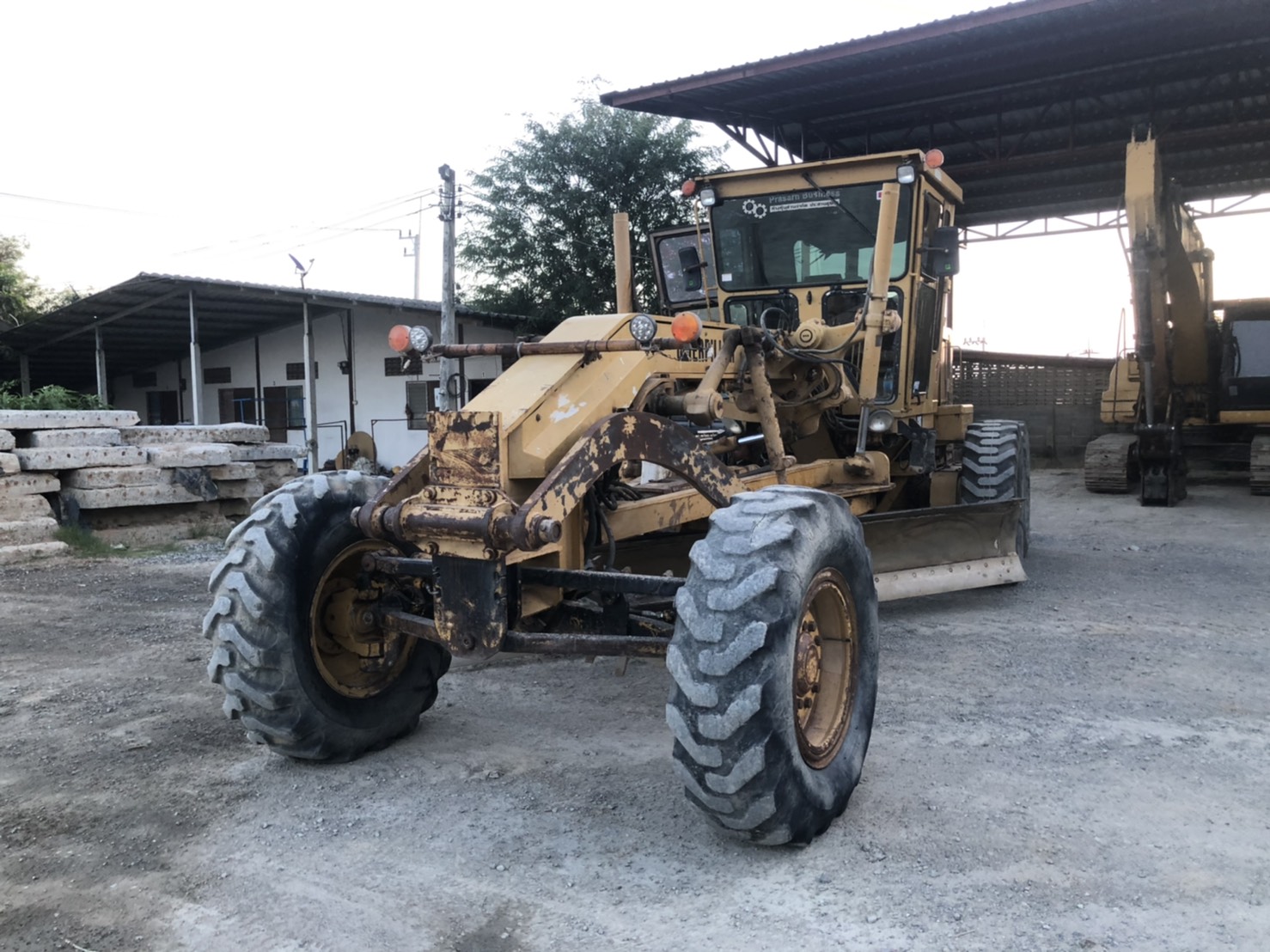 ขายรถเกรด CAT140G 72V13xxx เครื่อง 8Z