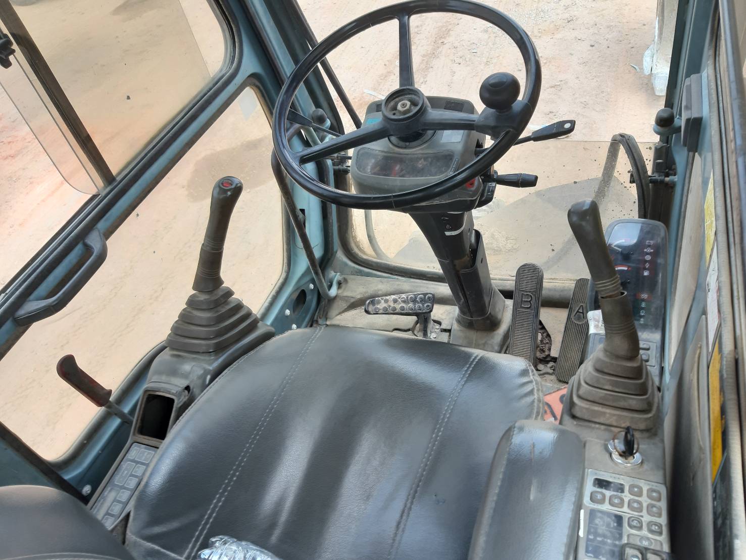 ขายรถแบคโฮ ล้อยาง HITACHI EX100-3 เอกสารเล่มทะเบียน