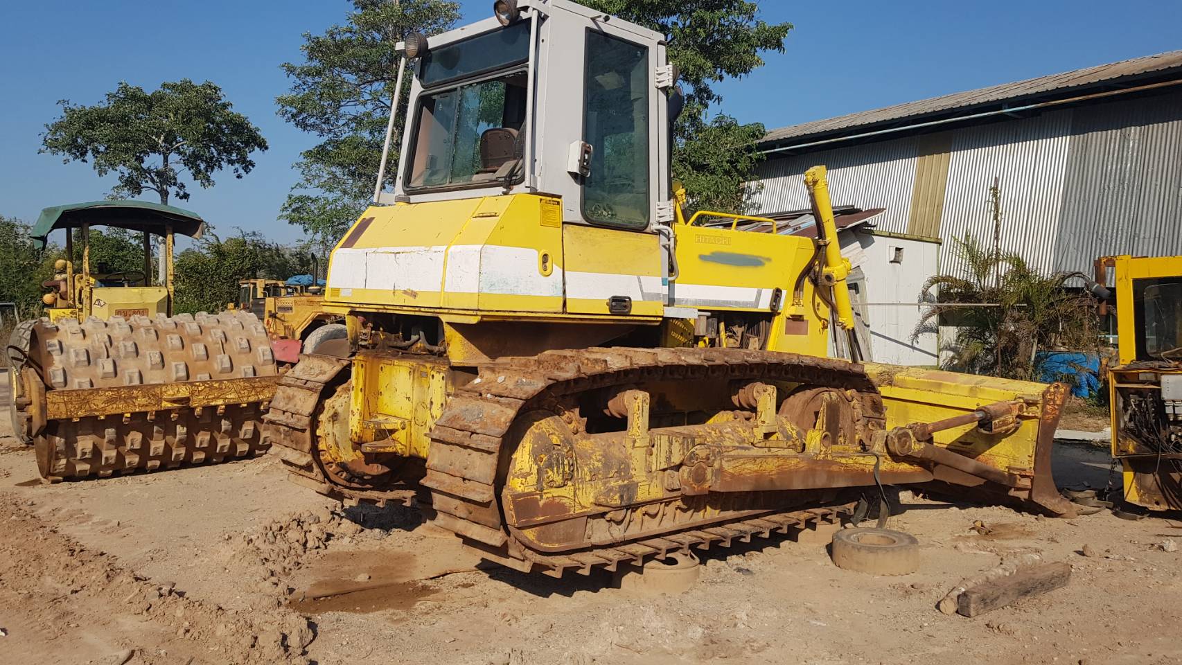 ขายรถแทรกเตอร์ HITACHA D7 เอกสารทะเบียน