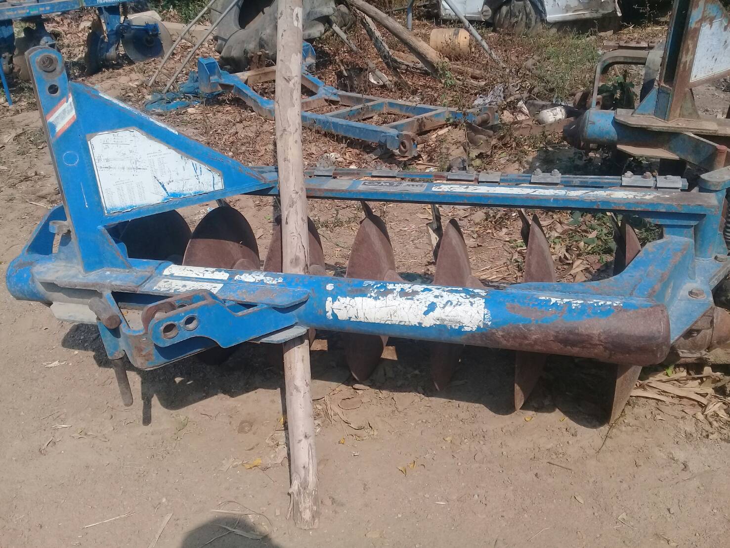 ขายรถไถ ford TS90เอกสารเล่มทะเบียน