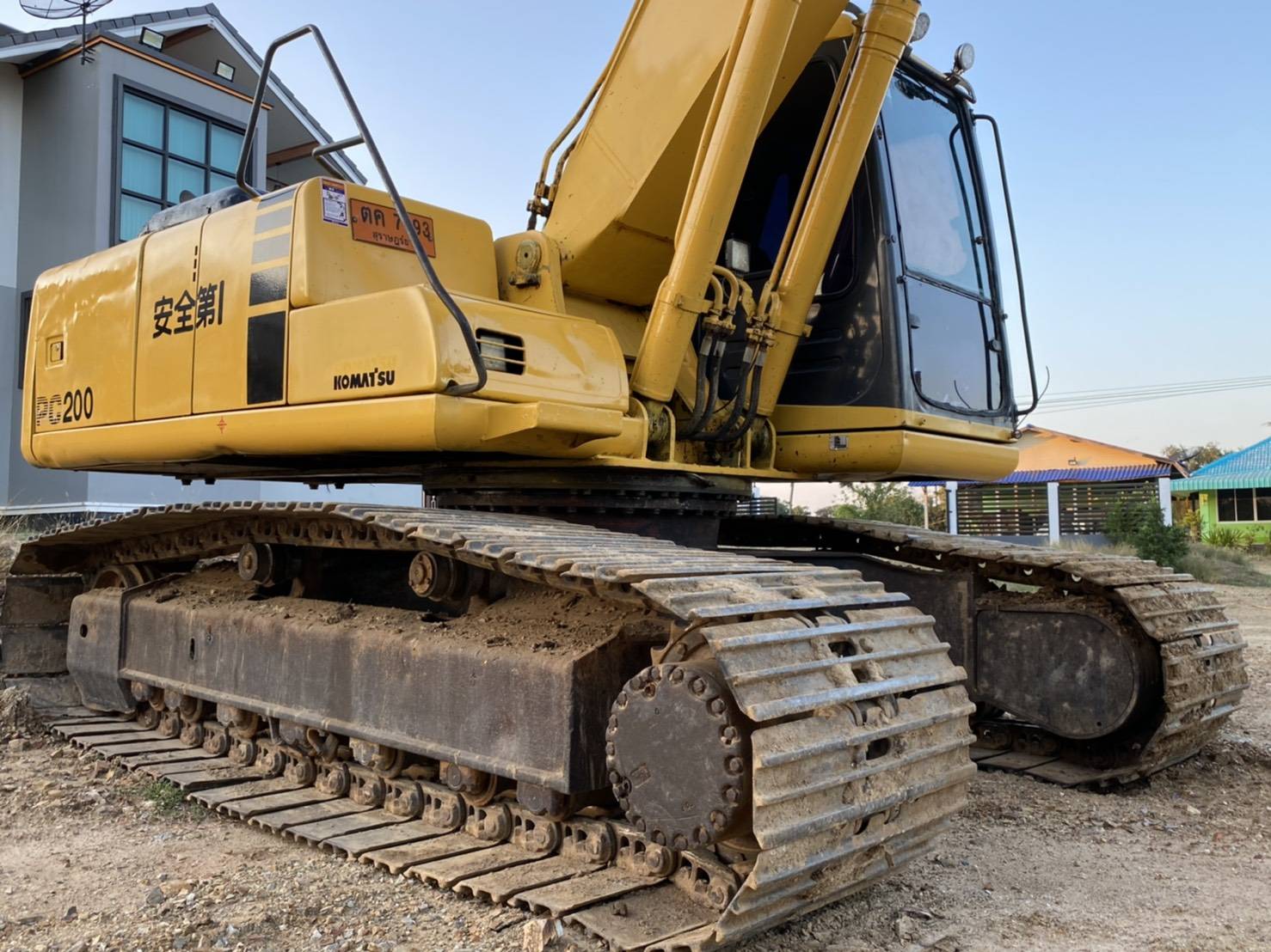 ขายรถแบคโฮ KOMATSU PC200-6 เอกสารทะเบียน