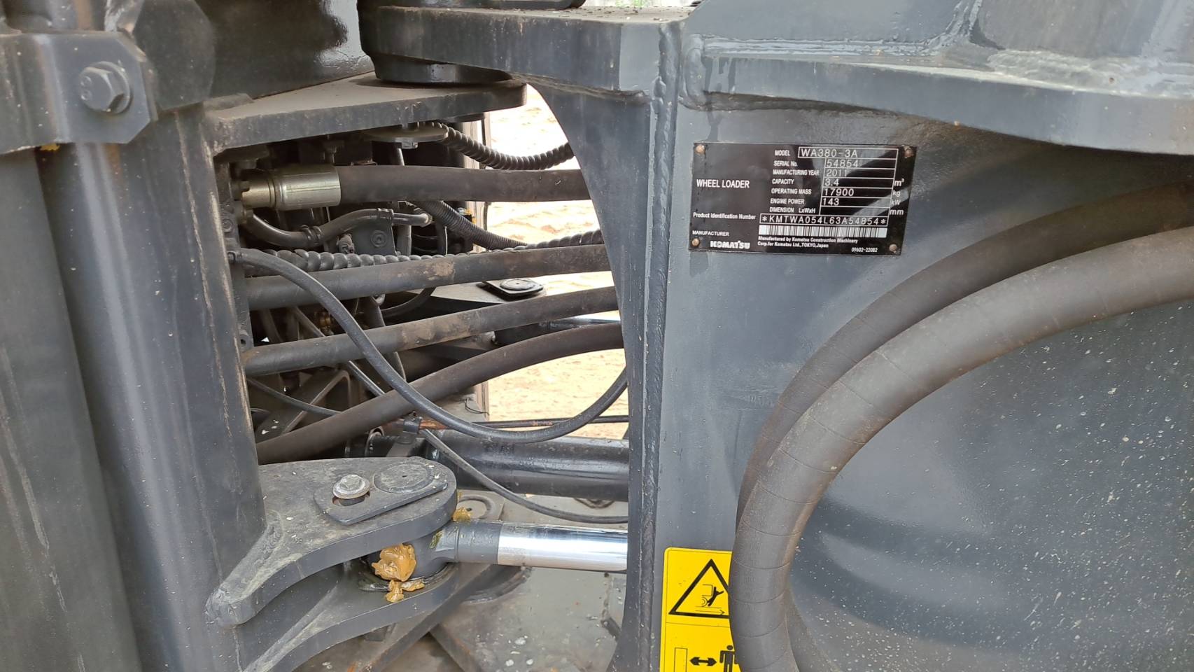 KOMATSU WA380-3E
