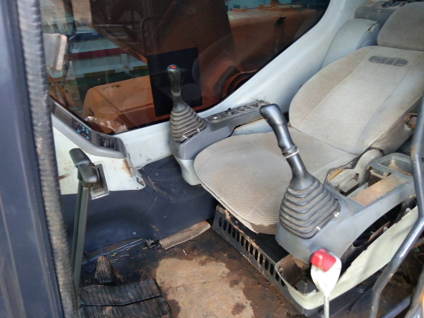 ขาย KOMATSU PC200-7