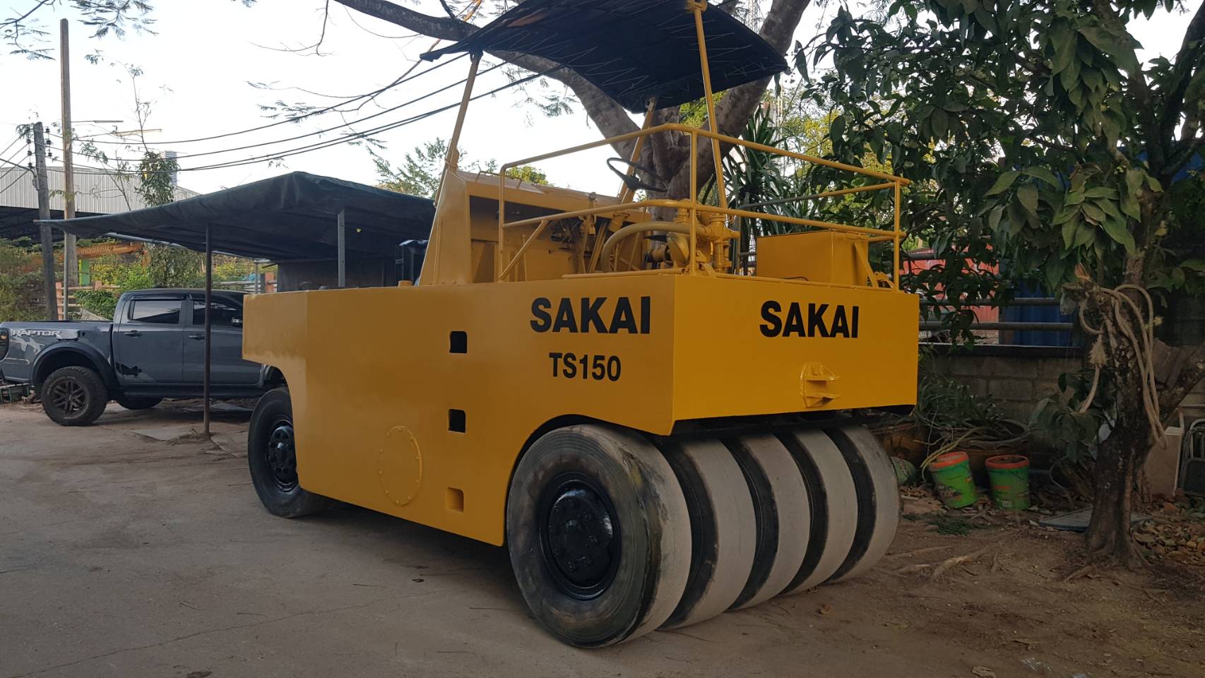 ขายรถบด 9ล้อ SAKAI TS150