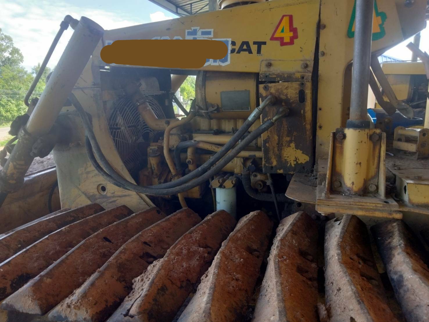 ขายรถแทรกเตอร์ CAT D4E ตีนเป็ดเกียร์ตัด