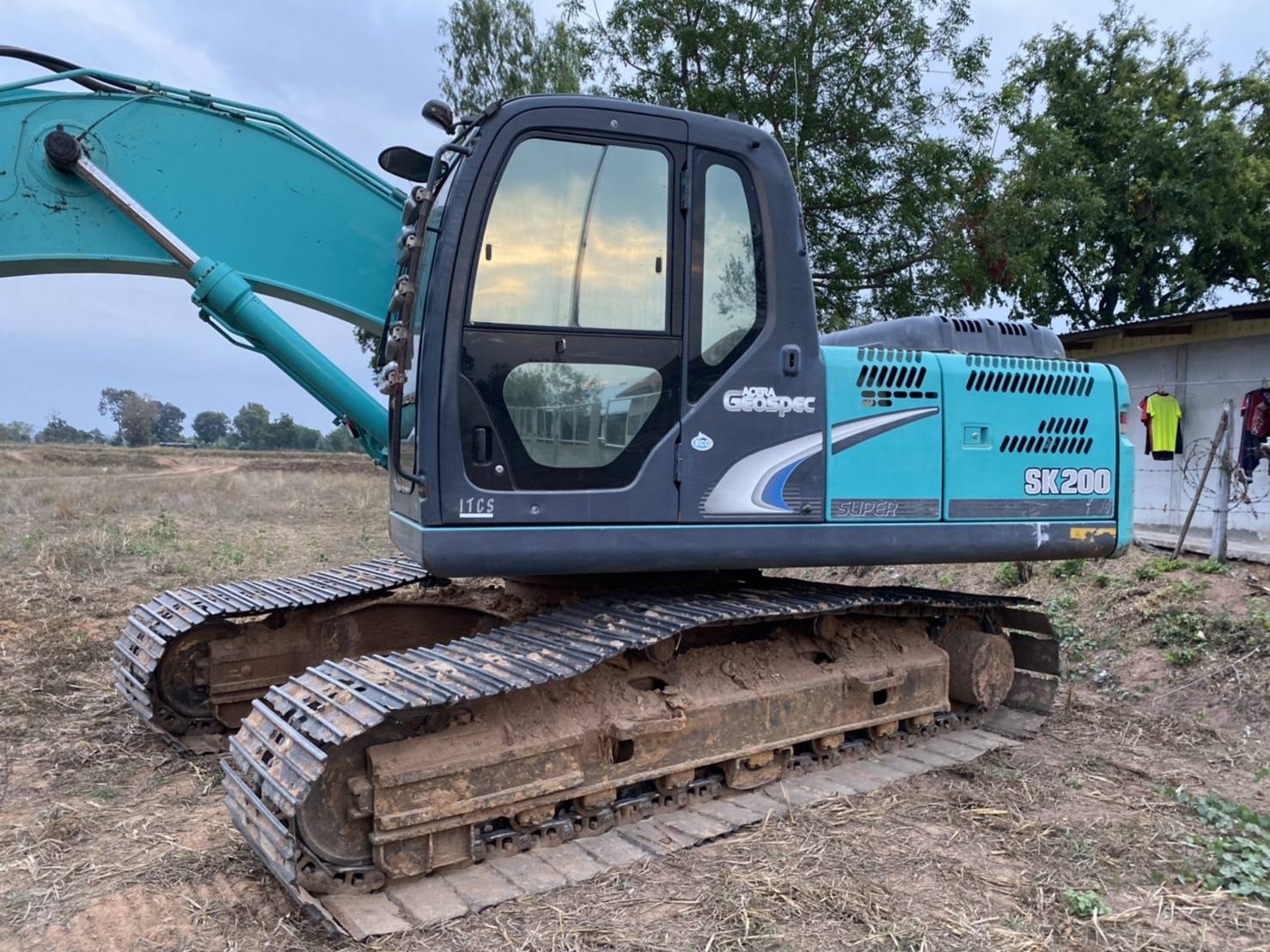 ขายรถแบคโฮ KOBELCO MARK8 YN12SUPER