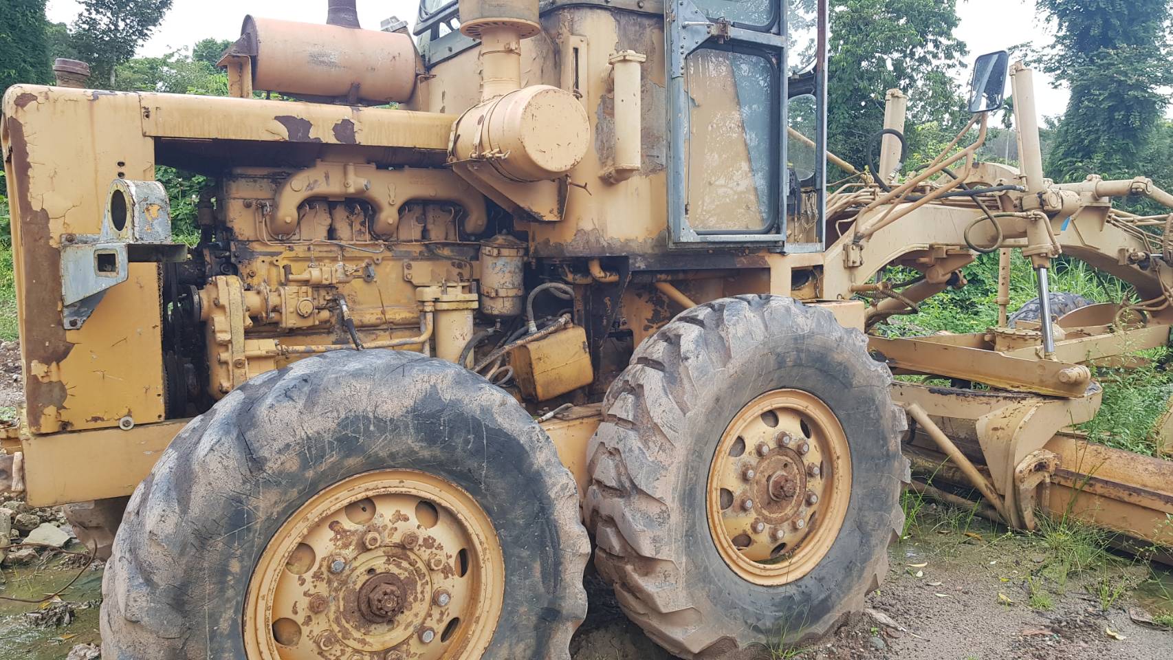 ขายรถเกรด KOMATSU GD376 H