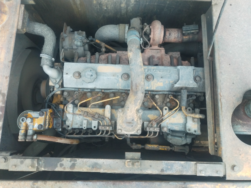 ขายรถแบคโฮ KOMATSU C200-5 คอนโทรลสั้น