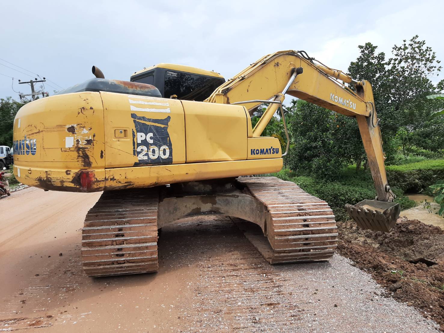 ขายรถแบคโฮ KOMATSU PC200-7