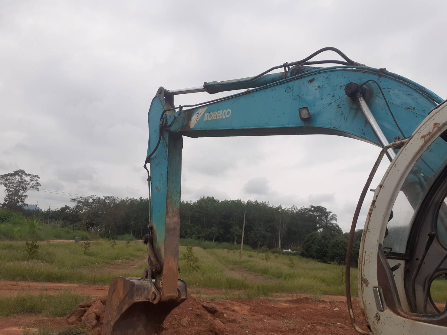 ขายรถแบคโฮ KOBELCO SK200-5 ธรรมดาเอกสารใบอินวอย ขายรถแบคโฮ KOBELCO SK200-5 ธรรมดาเอกสารใบอินวอย