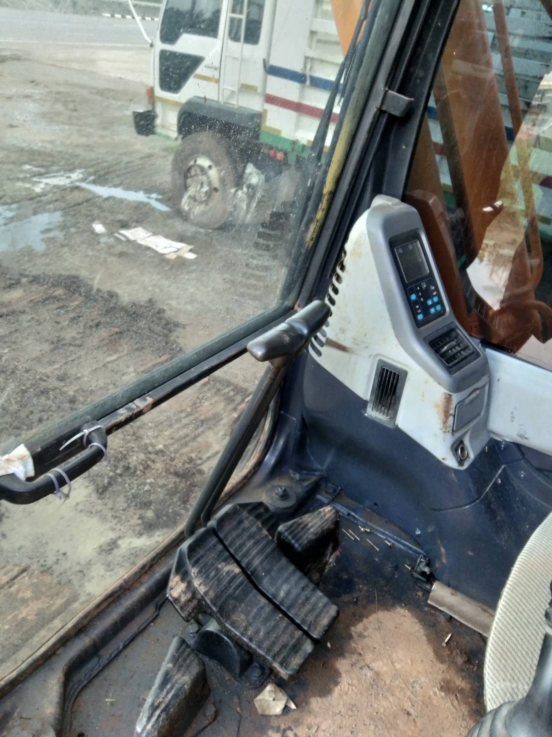 ขาย KOMATSU PC200-7