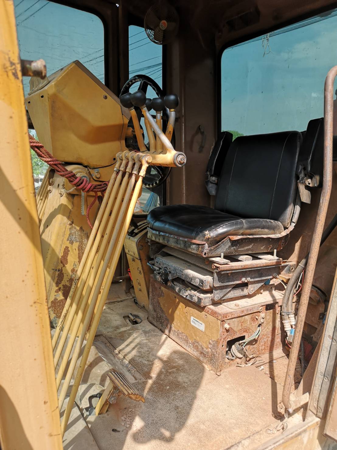 ขายรถเกรด CAT104G5MD เครื่อง8TD ขายรถเกรด CAT104G5MD เครื่อง8TD