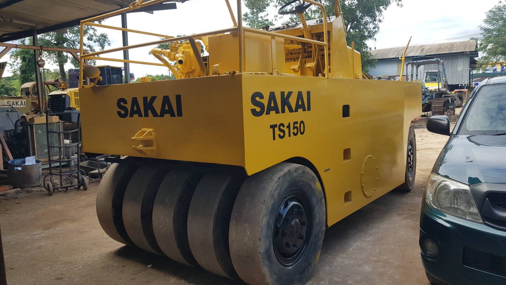 ขายรถบด 9ล้อ SAKAI TS150