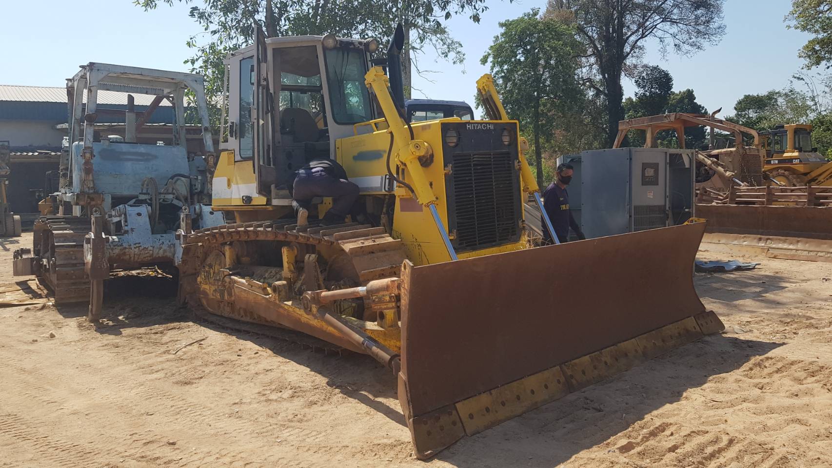 ขายรถแทรกเตอร์ HITACHA D7 เอกสารทะเบียน