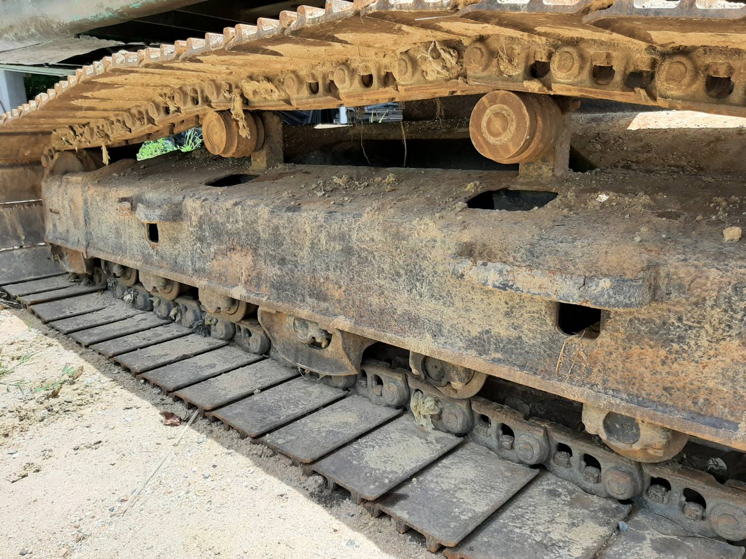 ขายรถแบคโฮ KOBELCO SK200-6 YN13