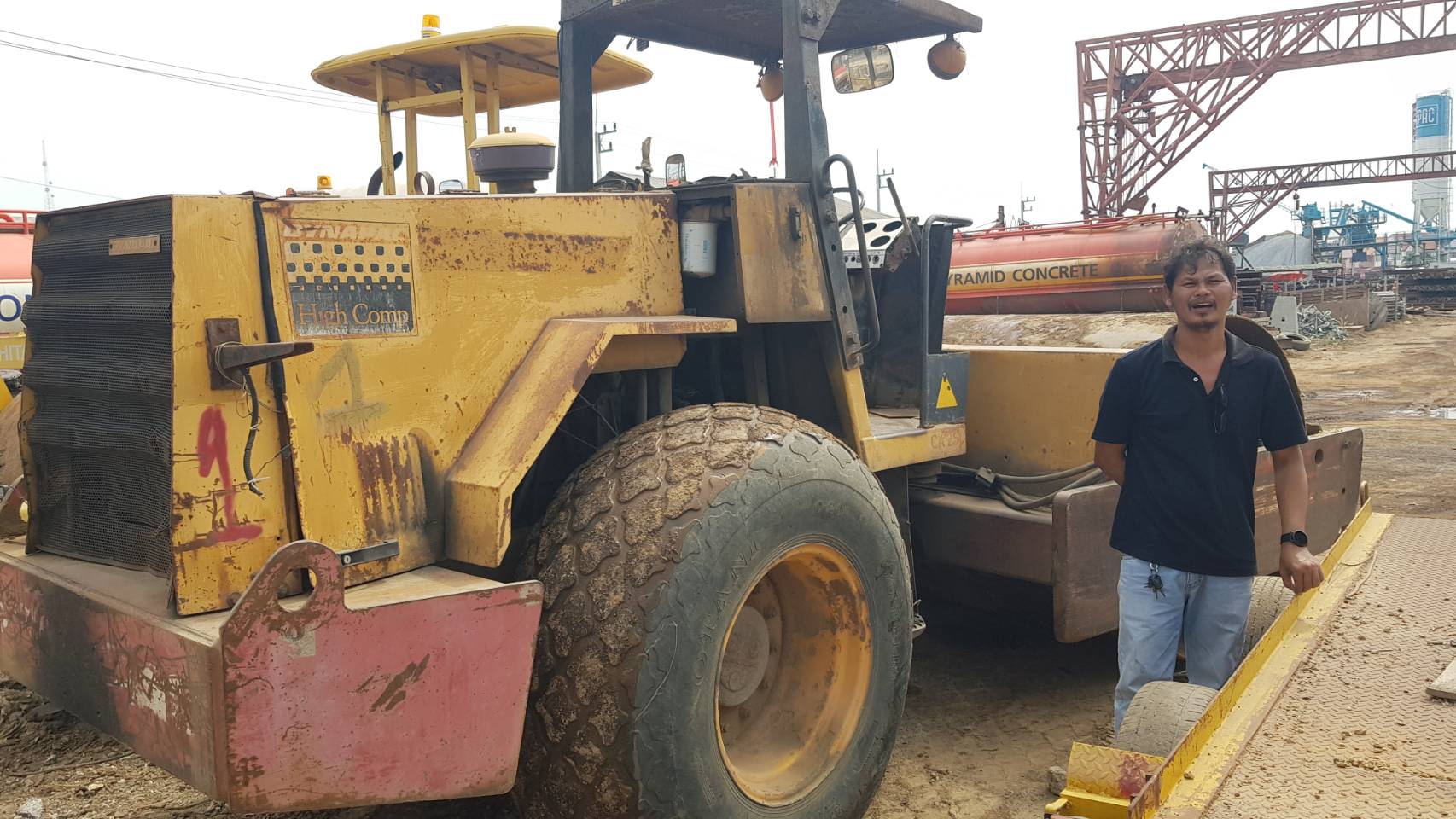 ขายรถบดสั่น DYNAPAC เพลาเดียวเอกสารเล่มทะเบียน