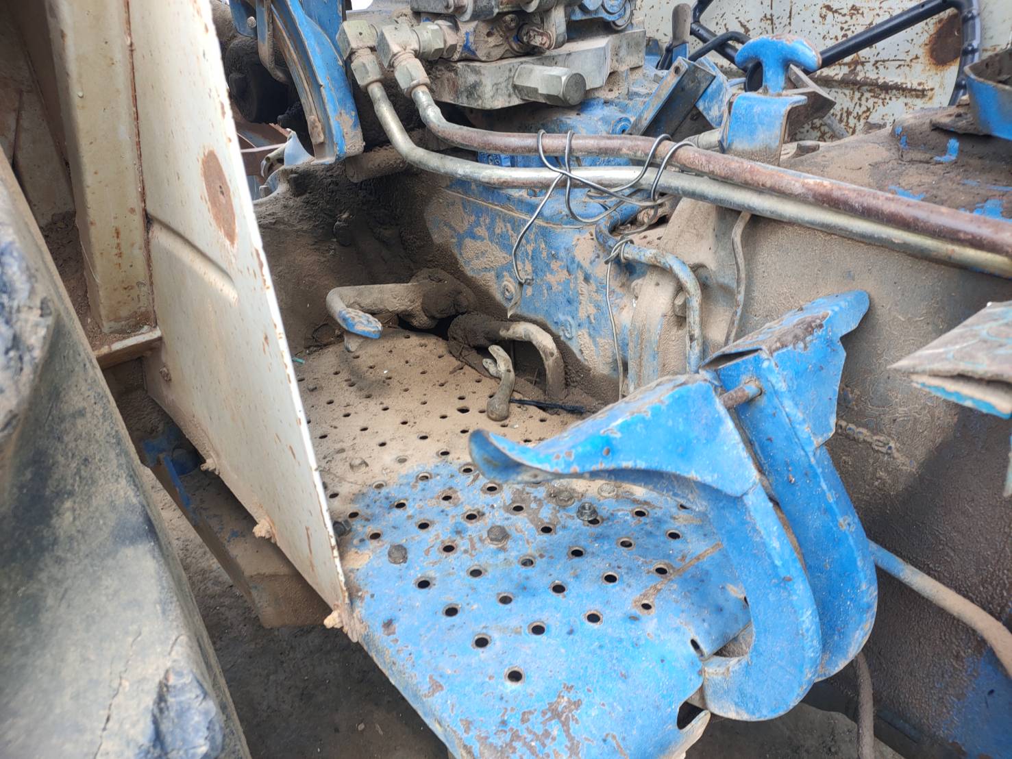 ขายรถไถ ford 6610 สองเพลา